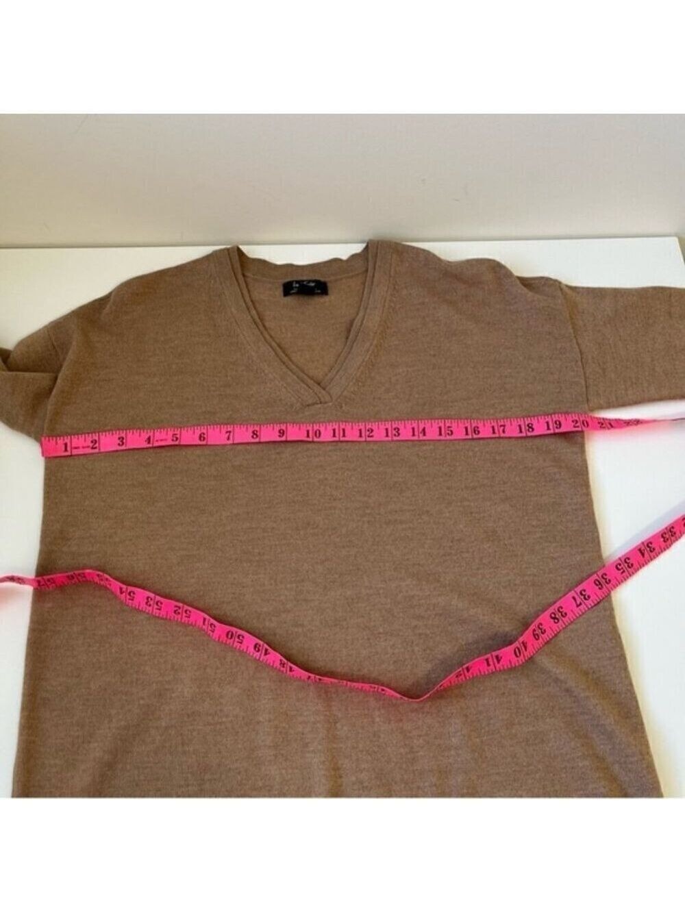 Lord & Taylor 100% Merino Wool V-Neck Sweater Size XS - Picture 5 of 6